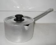 Кастрюля алюм 0,75л мет.руч с/кр (24шт) - 14702 Кастрюля алюм 0,75л мет.руч с/кр (24шт) - 14702